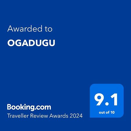 Ogadugu Apartment Bucharest Luaran gambar